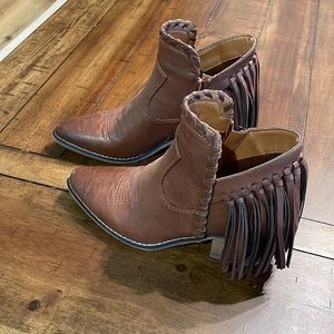 Fringe booties